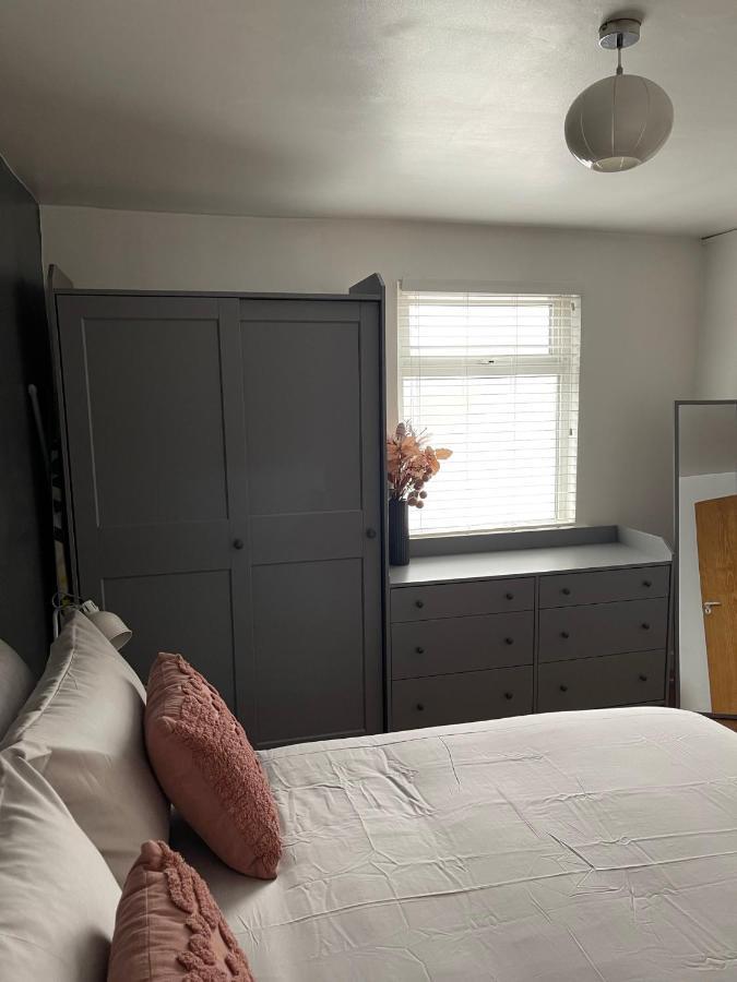 Modern Apartment In Trendy Dalston 伦敦 外观 照片