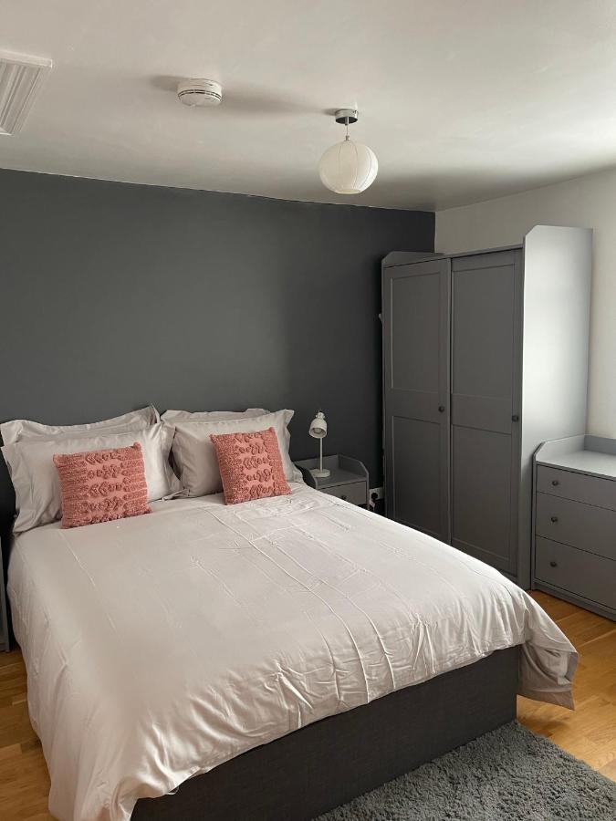 Modern Apartment In Trendy Dalston 伦敦 外观 照片