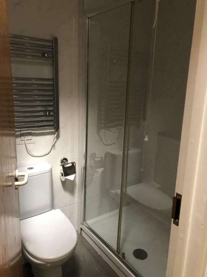 Modern Apartment In Trendy Dalston 伦敦 外观 照片