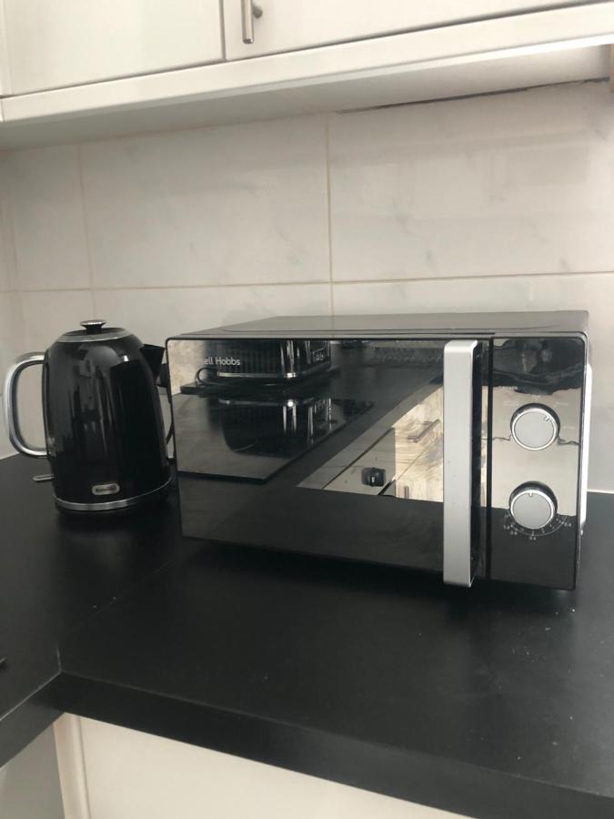 Modern Apartment In Trendy Dalston 伦敦 外观 照片